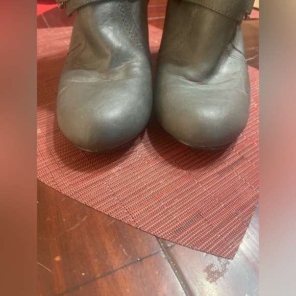 Style & Co women’s booties gray size 7 1/2 silver tone hardware pull on - Picture 3 of 6
